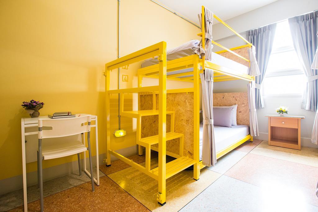 Auberge de jeunesse Cubic Bangkok Extérieur photo
